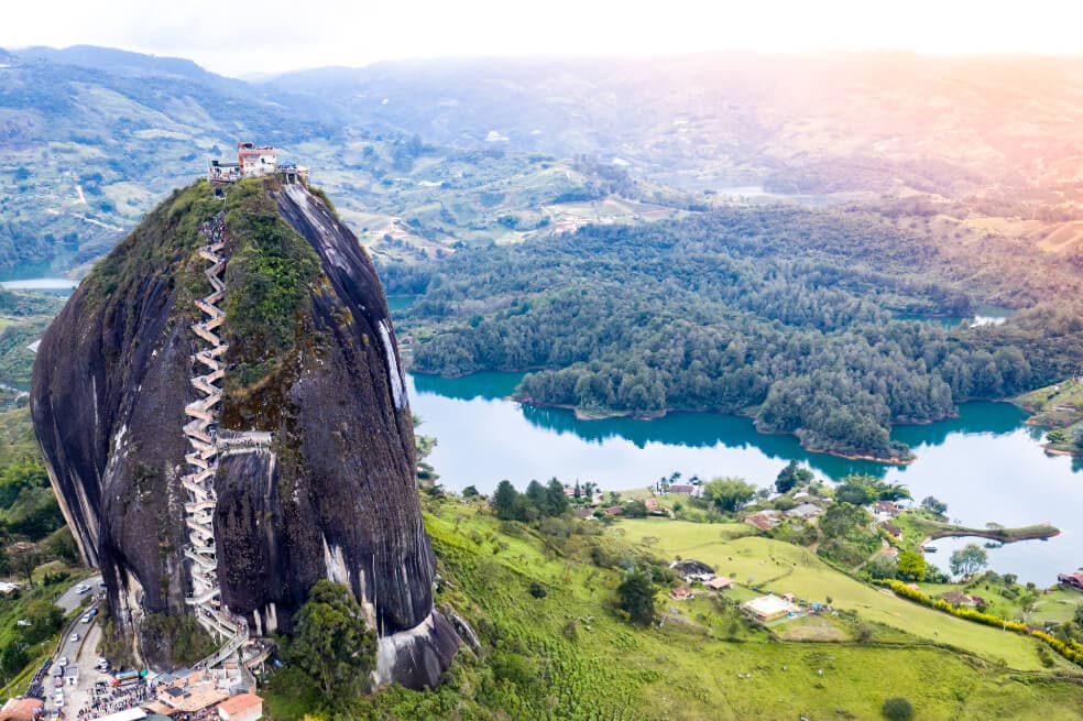 Grandes eventos y turismo impulsan inversión inmobiliaria en Colombia