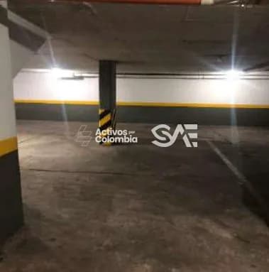 Apartamento y garaje en venta - Bogotá, Cundinamarca - 18