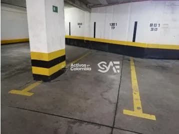 Garaje en venta - Medellin, Antioquia