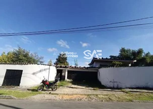 Casa lote en venta--Bogotá - 2