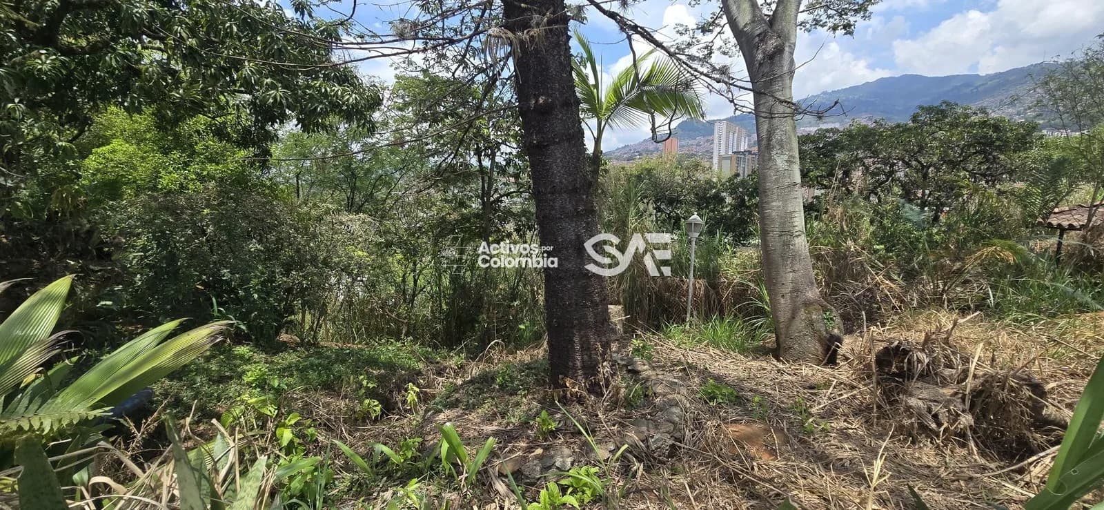 Lote con construcción en venta - Bello, Antioquía - 2