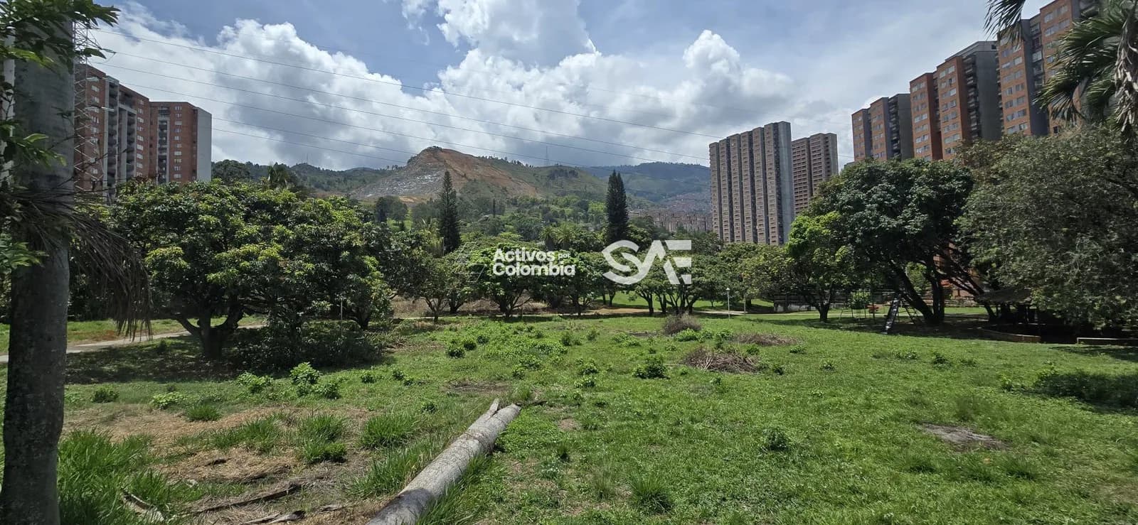 Lote con construcción en venta - Bello, Antioquía - 4