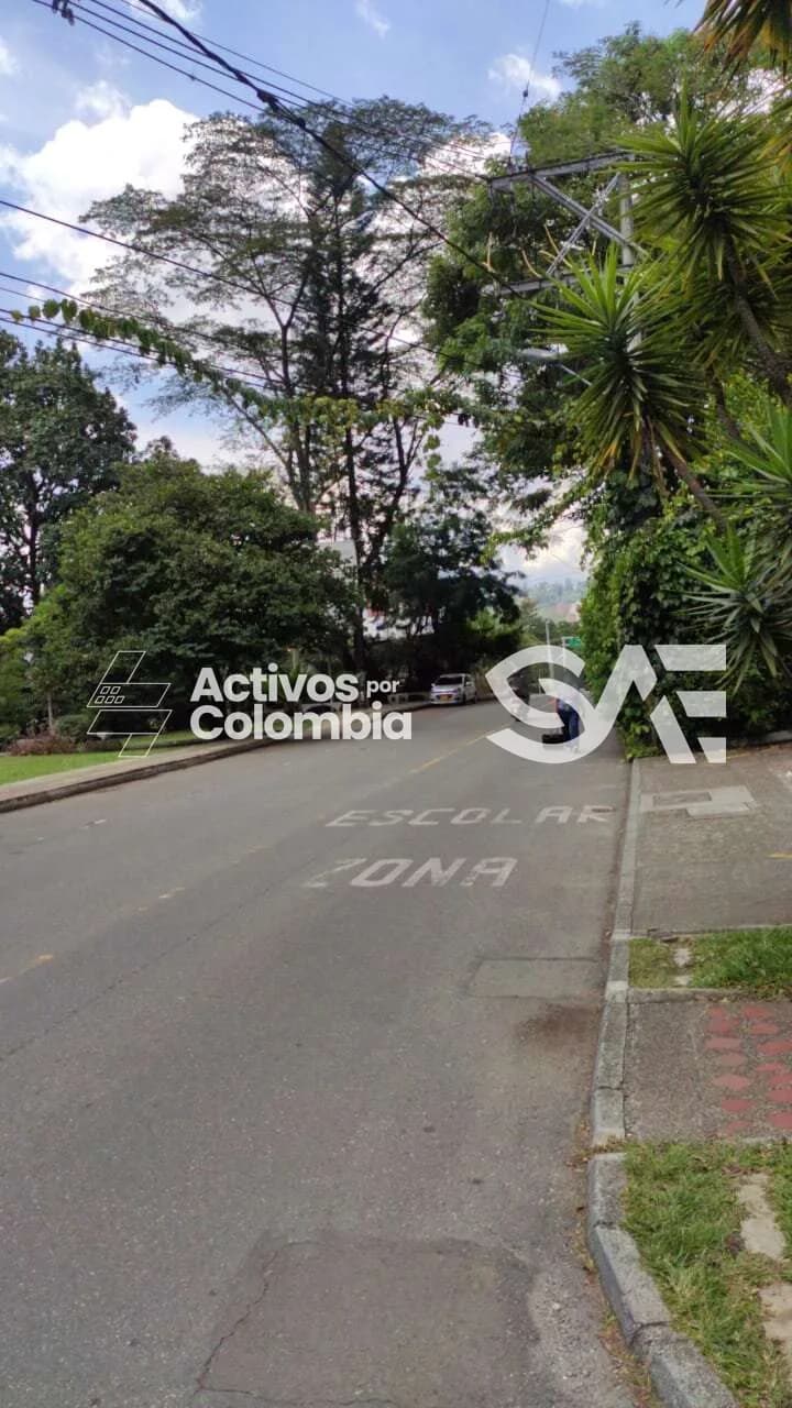 Garaje en venta - Medellin, Antioquia