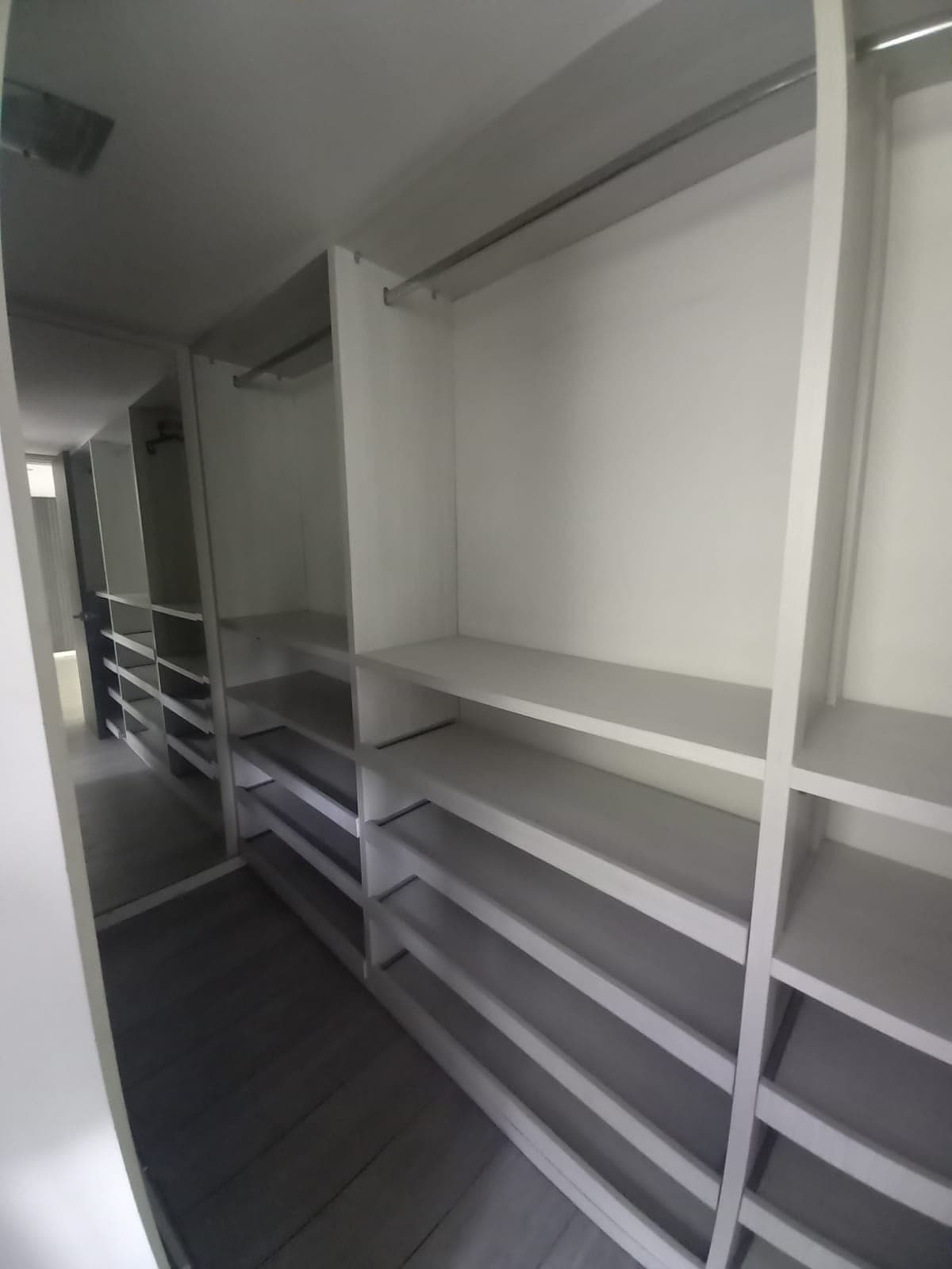 KR 27 20 121 GA 25 SO 1 CONDOMINIO BOSQUES DE AVIGNON - 3